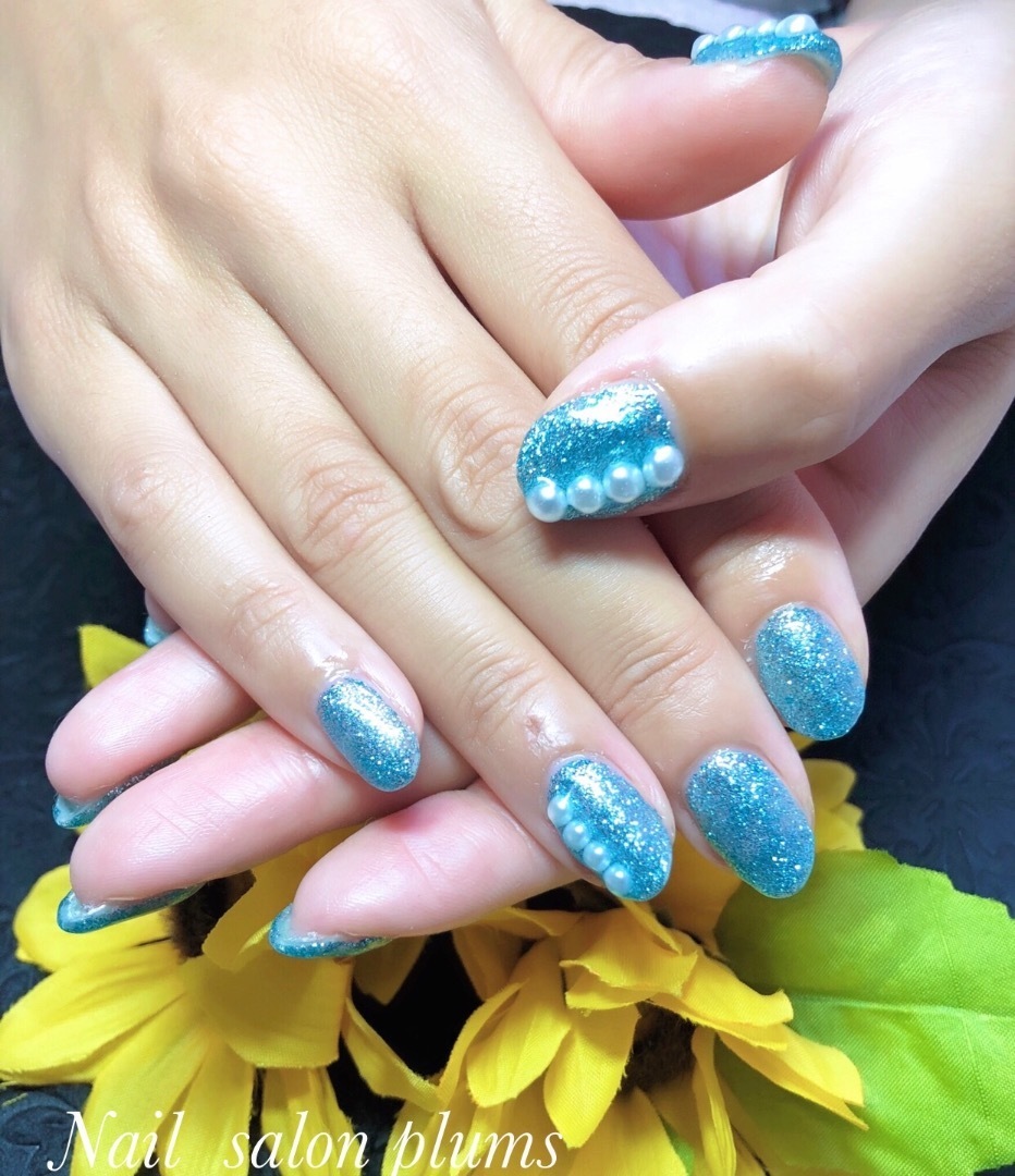 ターコイズブルー ラメネイル 京都宇治のネイルサロン ｎａｉｌ ｓａｌｏｎ ｐｌｕｍｓ